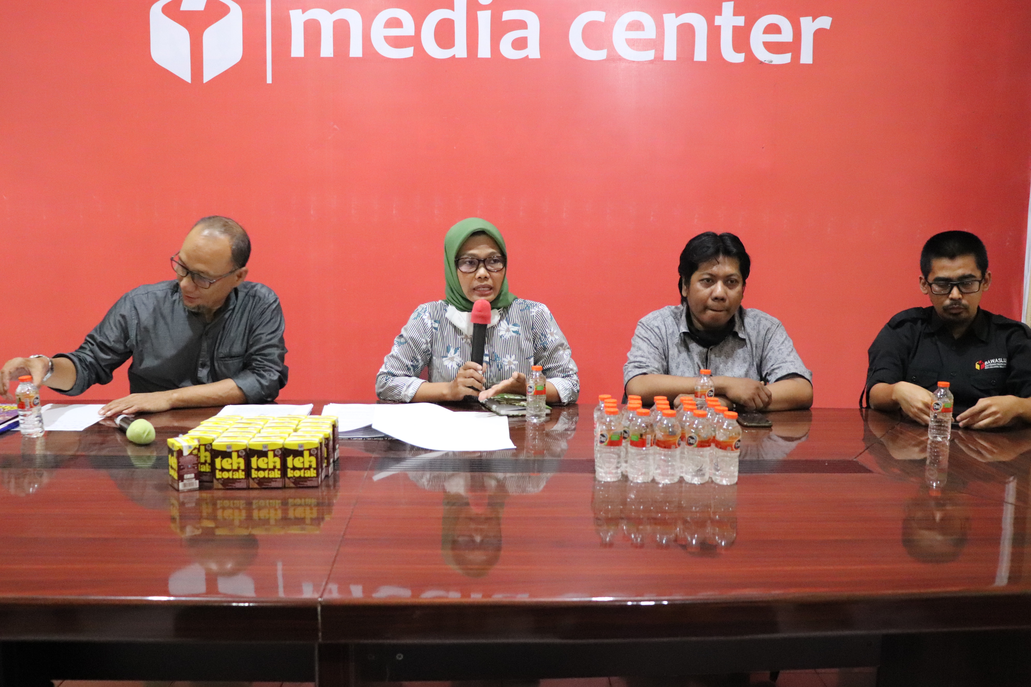 Bawaslu Kabupaten Sidrap melaksanakan perpanjangan Kontrak Kerja bagi NonPNS