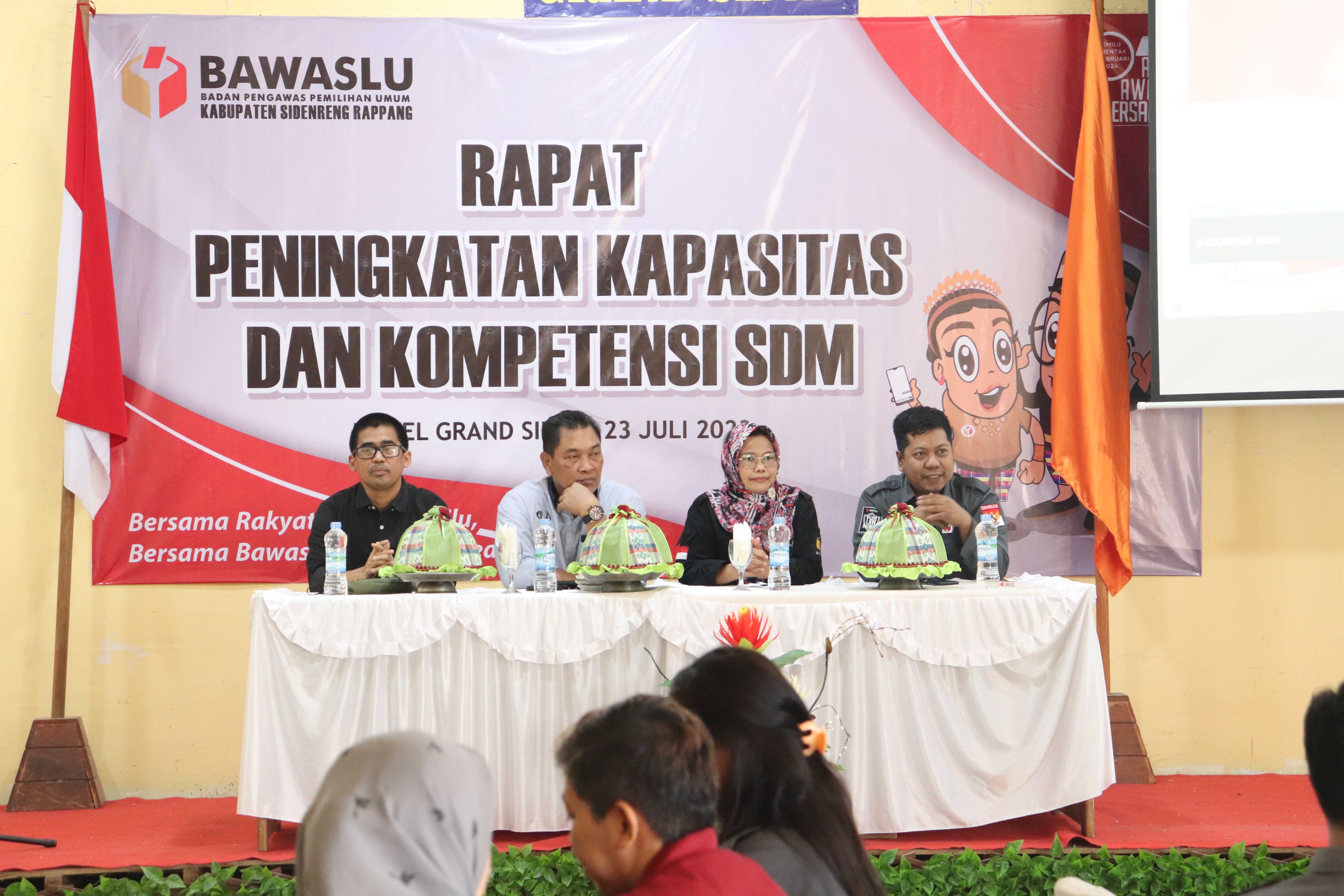 Mantapkan Kualitas Pengawas Jelang Pemilu 2024, Bawaslu Sidrap gelar Rapat Peningkatan Kapasitas dan Kompetensi SDM