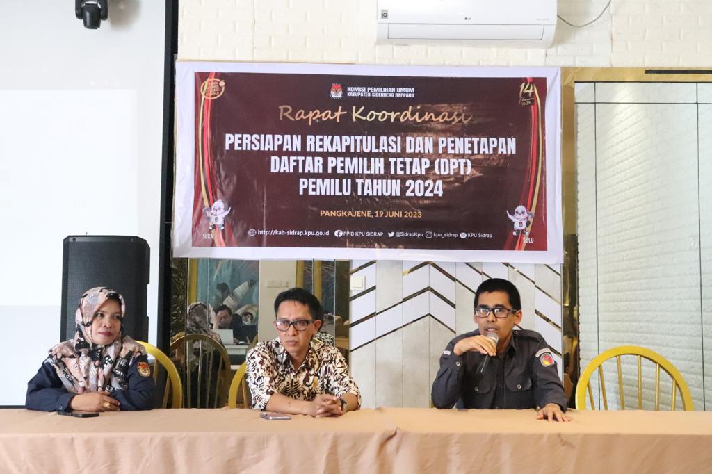 Hadiri Rakor Pra Rekap DPT KPU Sidrap, Bawaslu Sidrap sampaikan 57 Warga yang Belum Terdaftar