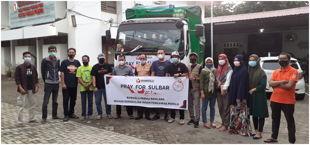 Bencana Alam Sulawesi Barat, Bawaslu Sidrap Salurkan Bantuan