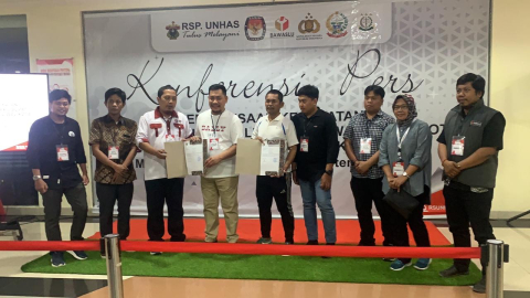 Foto Pasangan Hamas Mo