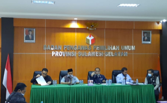 Ketua dan Plt. Koorsek Bawaslu Sidrap hadiri rapat Pengembangan dan Pembinaan SDM lingkup Bawaslu se- Prov. Sulsel