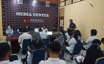 KAJI PERBAWASLU NO. 8 TAHUN 2020 BAWASLU SIDRAP GELAR KEGIATAN TEKNIS PENANGANAN PELANGGARAN PEMILIHAN