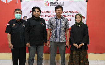 Hadir dalam Kegiatan Pembinaan/Pelaksanaan Penyelesaian Sengketa Pemilu/Pemilihan di Bawaslu Sidrap. Ini Penyampaian Asradi.