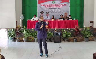 Jadi Pemateri dalam Sosialisasi Pendidikan Politik, Ini yang disampaikan Ketua Bawaslu Sidrap