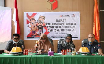 Bawaslu Sidrap Gelar Rapat Evaluasi Implementasi RB dan ZI