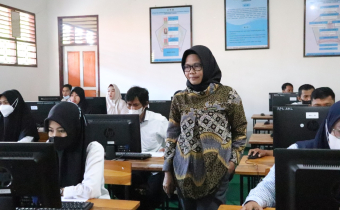Computer Assisted Tes (CAT) Online dilaksanakan Bawaslu Kabupaten Sidenreng Rappang dalam Rangka Perekrutan Panwaslu Kecamatan