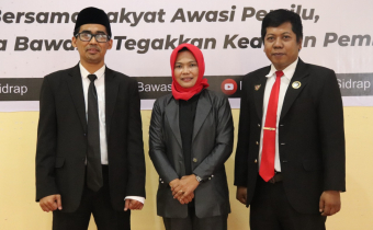 Bawaslu Kabupaten Sidenreng Rappang Resmi Melantik 33 Anggota Panwaslu Kecamatan Se-Kabupaten Sidenreng Rappang