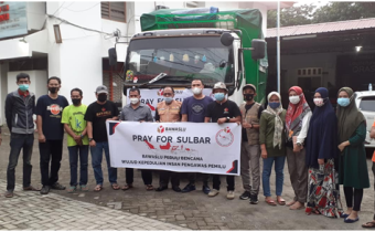 Bencana Alam Sulawesi Barat, Bawaslu Sidrap Salurkan Bantuan